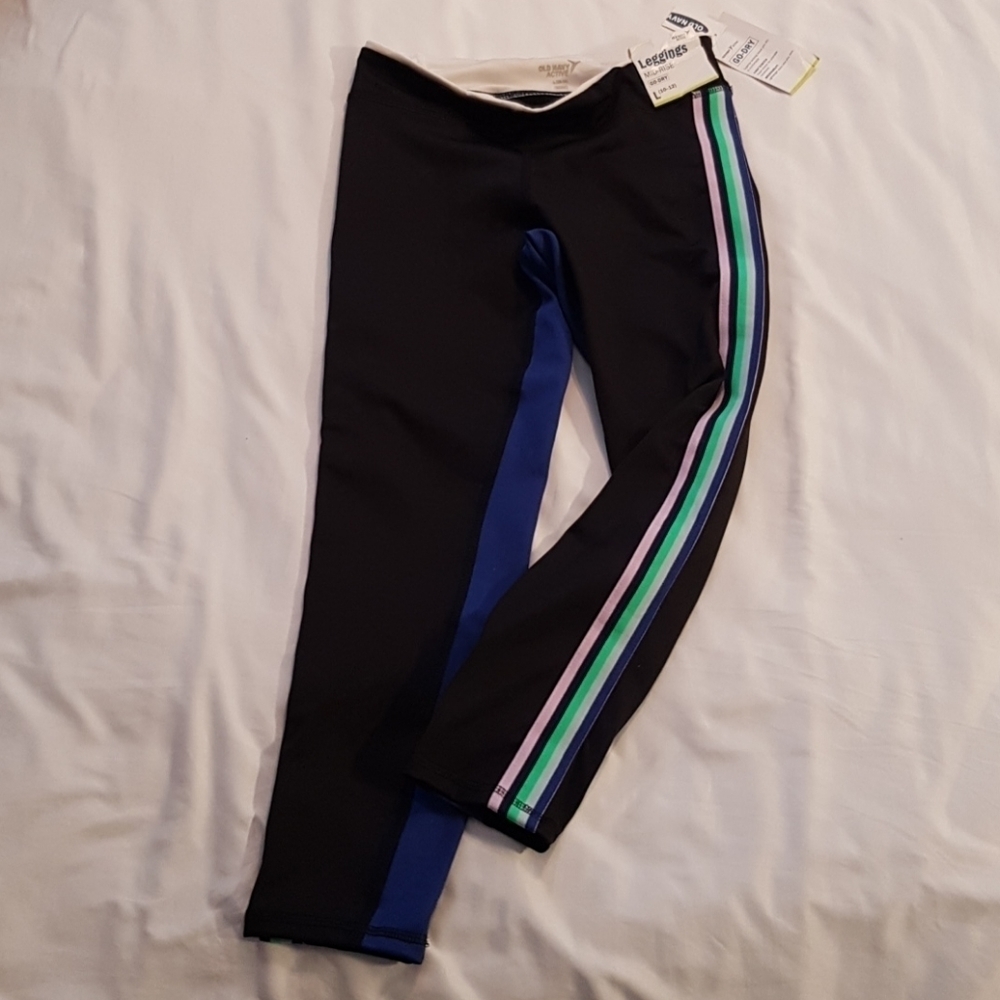Old Navy girls size 10/12 or large Active pants cropped